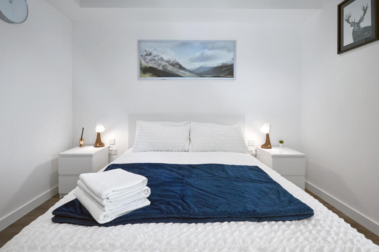 Morden Lovely 3Bedroom Apartment London Abbey Wood Εξωτερικό φωτογραφία
