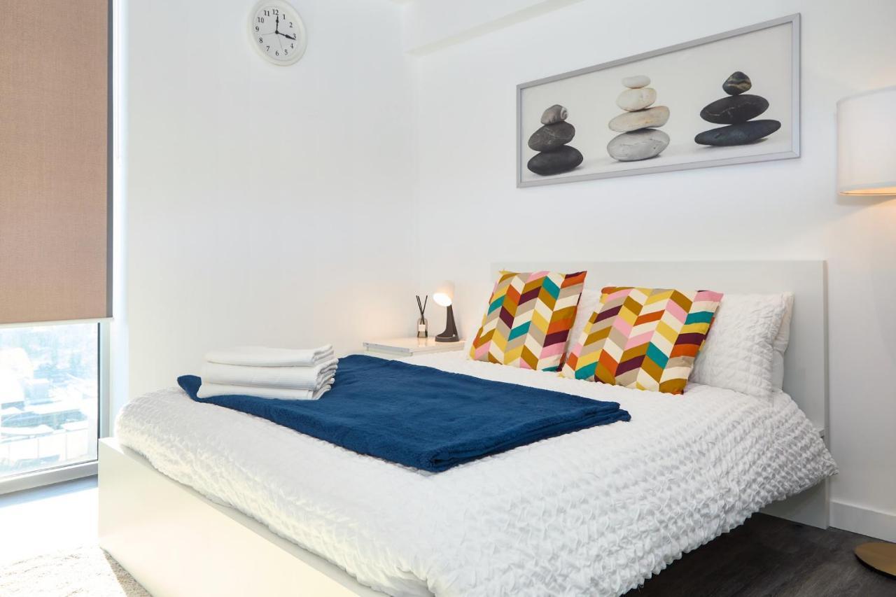 Morden Lovely 3Bedroom Apartment London Abbey Wood Εξωτερικό φωτογραφία
