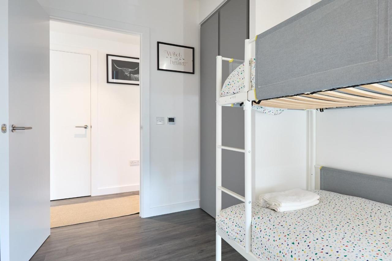Morden Lovely 3Bedroom Apartment London Abbey Wood Εξωτερικό φωτογραφία
